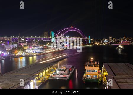 Lebendiges Sydney, Eine schillernde Fusion aus Lichtern, Farben und Fantasie. Dieses Ereignis hat sicherlich Kreativität ausgelöst und mir erlaubt, mit anderen zu experimentieren Stockfoto