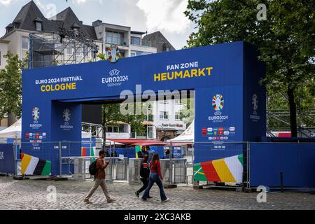 Fanzone auf dem Heumarkt, öffentlicher Aussichtsbereich, UEFA-Fußball-Europameisterschaft 2024, Köln, Deutschland. Fan Zone auf dem Heumarkt, öffentliche Sicht Berei Stockfoto