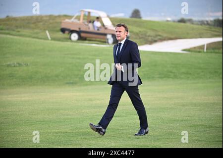 Gipfeltreffen G7, Borgo Egnaza, Italien. Der Französische Präsident Emmanuel Macron. 13.06.2024 Borgo Egnaza, Italien. Foto: Aleksy Witwicki/SIPA USA Stockfoto