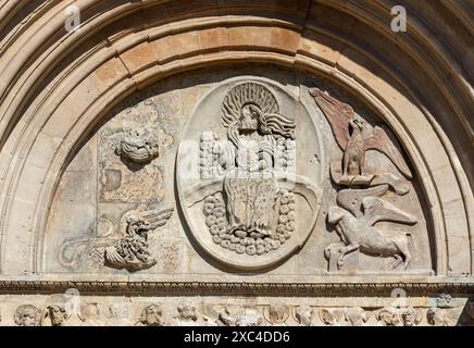 Saint Gilles du Gard, Abteikirche, Portalanlage, Tympanon Mittelportal, Majestas Domini Stockfoto