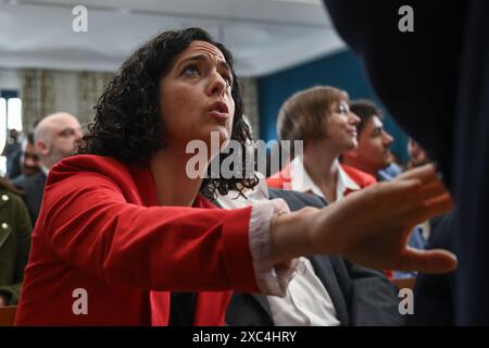 Paris, Frankreich. Juni 2024. Julien Mattia/Le Pictorium - neue Pressekonferenz der Volksfront - 14/06/2024 - France/Ile-de-France (Region)/Paris - Manon Aubry vor der Pressekonferenz der Nouveau Front Populaire im Maison de la Chimie, Paris, 14. Juni 2024. Quelle: LE PICTORIUM/Alamy Live News Stockfoto