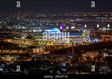 Aus der Vogelperspektive der Al Hazm Mall Doha, Katar. Stockfoto