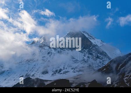 Berg in Nepal, Annapurna Base Camp, Machapuchare Mountain, Annapurna Trekking, Reisen in Nepal, die Schönheit Nepals Stockfoto