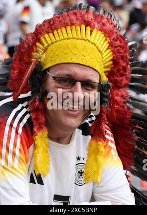 München, Deutschland. Juni 2024. Deutsche Fans im Stadion während des UEFA-Europameisterspiels in der Allianz Arena, München. Der Bildnachweis sollte lauten: David Klein/Sportimage Credit: Sportimage Ltd/Alamy Live News Stockfoto