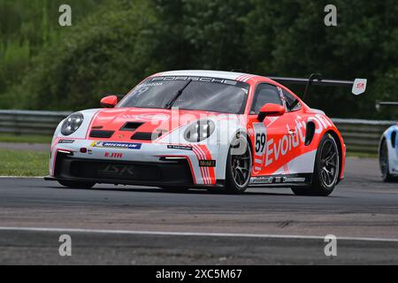 Josh Stanton, JTR, Porsche 911 GT3 Cup, Porsche Carrera Cup Großbritannien 2024, eine einzige Marque-Serie, bei der alle Fahrer den Porsche 911 GT3 Cup c pilotieren Stockfoto