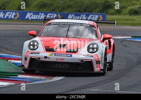 Josh Stanton, JTR, Porsche 911 GT3 Cup, Porsche Carrera Cup Großbritannien 2024, eine einzige Marque-Serie, bei der alle Fahrer den Porsche 911 GT3 Cup c pilotieren Stockfoto