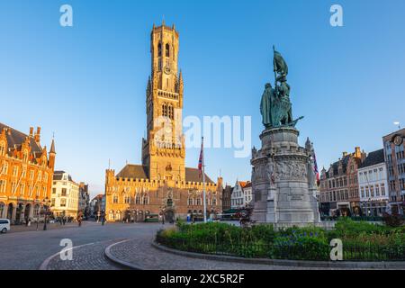 Landschaft von Markt, Marktplatz und Belfried in Brügge, Belgien Stockfoto