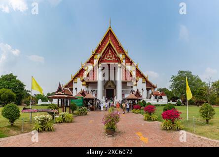 Ein Bild der Wihan Phra Mongkhon Bophit Hall des Wat Phra Si Sanphet Tempels. Stockfoto