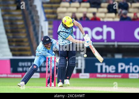 Chris Woakes streikte am 14. Juni 2024 in Birmingham, Großbritannien, während des Vitality Blast-Spiels zwischen Warwickshire Bears und Yorkshire Vikings in Wa Stockfoto