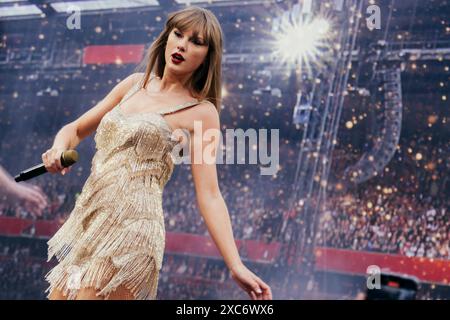 Liverpool, Großbritannien. Juni 2024. Taylor Swift tritt während der Eras Tour im Fußballstadion von Anfield auf. Foto: Thomas Jackson/Alamy Live News Stockfoto