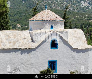 Kirche Aghia Triadha in der Nähe des Heiligen Klosters von Agia Zoni, Samos, Griechenland Stockfoto