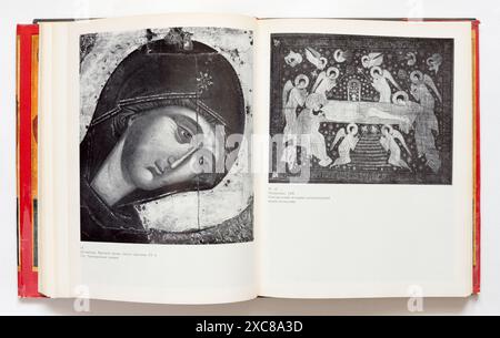 Malerei und Miniatur Moskaus von der Mitte des 15. Bis Anfang des 16. Jahrhunderts von Popow, erstmals 1975 in der UdSSR veröffentlicht. Stockfoto