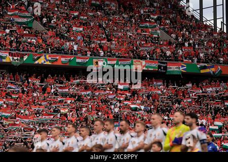 Köln, Deutschland. Juni 2024. Ungarische Fans beim Fußball-Europameisterspiel 2024 zwischen Ungarn und Schweizern im RheinEnergieStadion Köln - Freitag, 15. Juni 2024. Sport - Fußball . (Foto: Fabio Ferrari/LaPresse) Credit: LaPresse/Alamy Live News Stockfoto