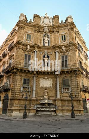 Sicily Villena Square, Quattro Canti in Palermo, Italien. Stockfoto