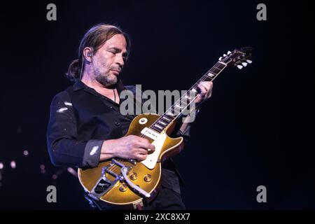 Maná Auftritt im Palau Sant Jordi, Barcelona 09. Juni 2024. Fotograf: Ale Espaliat Stockfoto