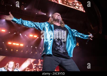 Maná Auftritt im Palau Sant Jordi, Barcelona 09. Juni 2024. Fotograf: Ale Espaliat Stockfoto