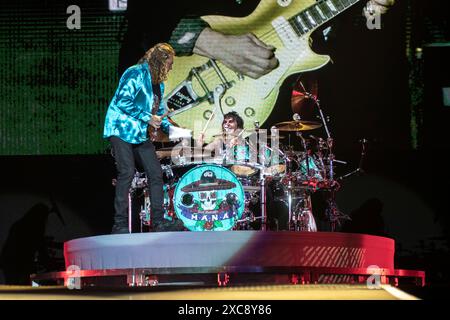 Maná Auftritt im Palau Sant Jordi, Barcelona 09. Juni 2024. Fotograf: Ale Espaliat Stockfoto