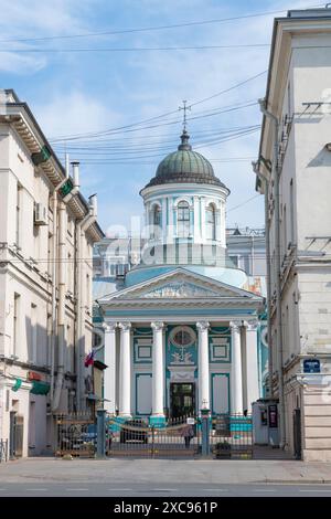 SANKT PETERSBURG, RUSSLAND - 2. JUNI 2024: Blick auf die alte Kirche St. Katharina an einem sonnigen Juni-Tag Stockfoto