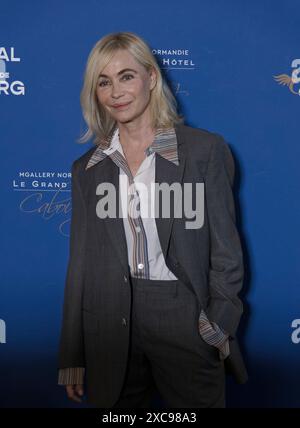 Cabourg, Frankreich. Juni 2024. Die Schauspielerin Emmannuelle Beart ist beim Fotoaufruf der Jurymitglieder in Cabourg, Frankreich, zu sehen. Quelle: Gerard Crossay. Stockfoto