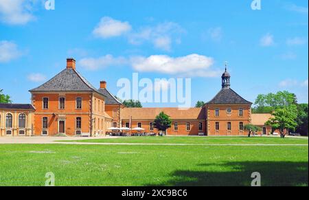 Schloss Bothmer bei Kluetz erstrahlt in altem neuen Glanz nach Umbau und denkmalgerechter Sanierung, ein beliebtes Ziel zahlreicher Urlauber an der Ostseekueste, z.B. Ostseebad Boltenhagen oder dem nahen Wismar. *** Das Schloss Bothmer bei Kluetz erstrahlt nach der denkmalgeschützten Renovierung und Renovierung in seinem alten neuen Glanz, ein beliebtes Ziel für viele Urlauber an der Ostseeküste, wie zum Beispiel der Ostseebad Boltenhagen oder das nahe Wismar Stockfoto