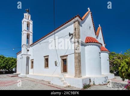 Kirche Agia Triada (Heilige Dreifaltigkeit), venezianischer Stil, im Dorf Lithines, Thrypti Gebirge, Ostkreta, Griechenland Stockfoto