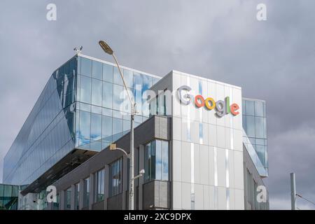 Google Waterloo Bürogebäude in Breithaupt St in Kitchener, Ontario, Kanada, am 28. Oktober 2023. Stockfoto
