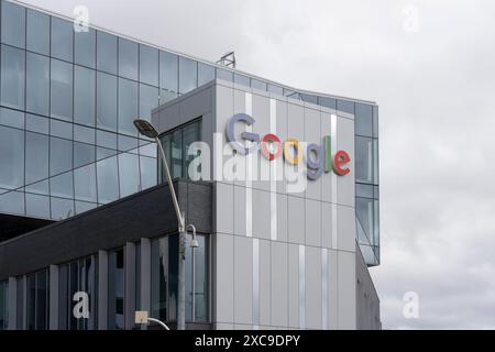 Google Waterloo Bürogebäude in Breithaupt St in Kitchener, Ontario, Kanada, am 28. Oktober 2023. Stockfoto