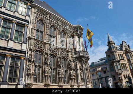 Gent, Belgien; Juni 2024. Architektur des Stadtzentrums von Gent. Gent ist eine mittelalterliche Stadt und ein Touristenziel in Belgien. Stockfoto