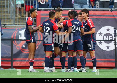 Juni 2024; Foxborough, MA, USA; New England Revolution feiert ein Tor beim MLS-Spiel zwischen Vancouver Whitecaps FC und New England Revolution. Anthony Nesmith/CSM Stockfoto