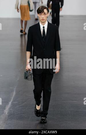 FENDI menÄôs Frühjahr/Sommer 2025 Laufsteg während der Milan Fashion Week Herrenmode am 2024. Juni - Mailand, Italien 15/06/2024 Stockfoto