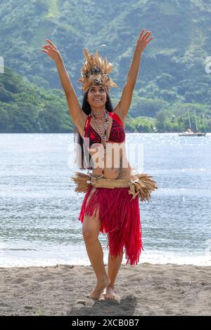 Südsee Schönheit, Tänzer, Ori Tahiti, tahitianischer Tanz, Kunstform, Tradition, Kostüm, Bewegungsstudium, Moorea, Französisch-Polynesien, Gesellschaftsinseln Stockfoto