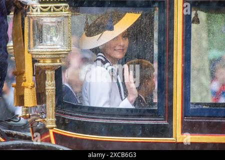 London, England, Großbritannien. Juni 2024. Prinzessin von Wales CATHERINE wird während der Trooping-of-the-Colour-Zeremonien gesehen. (Kreditbild: © Tayfun Salci/ZUMA Press Wire) NUR REDAKTIONELLE VERWENDUNG! Nicht für kommerzielle ZWECKE! Stockfoto