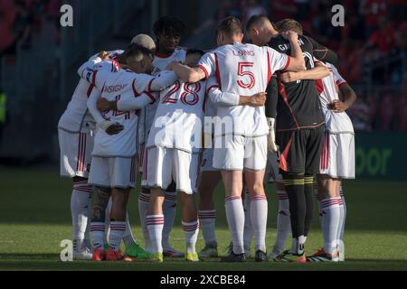 Toronto, Kanada. Juni 2024. Die Spieler des Chicago Fire FC treffen sich während des MLS-Spiels zwischen Toronto FC und Chicago Fire FC im BMO Field. Das Finale trifft Toronto FC 1-4 Chicago Fire. (Foto von Angel Marchini/SOPA Images/SIPA USA) Credit: SIPA USA/Alamy Live News Stockfoto