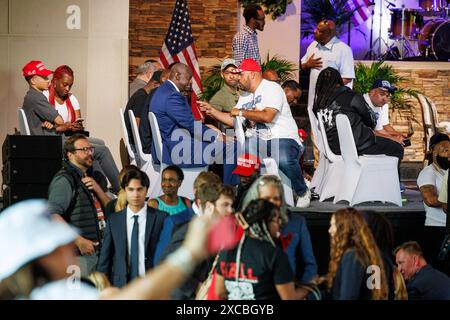 Detroit, Usa. Juni 2024. Trump-Anhänger nehmen am 15. Juni 2024 an einem Black Americans for Trump Roundtable in der 180 Church in Detroit, mir, Teil. (Foto: Andrew Roth/SIPA USA) Credit: SIPA USA/Alamy Live News Stockfoto