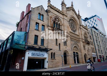 Leeds England: 2. Juni 2024: Blick auf die Leeds O2 Academy, ein Musiklokal in einem historischen Gebäude. Stockfoto