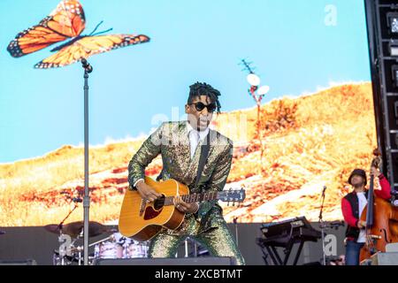 Manchester, USA. Juni 2024. Jon Batiste während des Bonnaroo Music and Arts Festivals am 15. Juni 2024 in Manchester, Tennessee (Foto: Daniel DeSlover/SIPA USA) Credit: SIPA USA/Alamy Live News Stockfoto