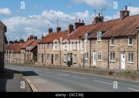 Thornton-le-Dale, Blick auf das hübsche Dorf in North Yorkshire, England, Großbritannien Stockfoto