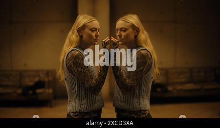 DAKOTA FANNING in DER WATSCHERS -Originaltitel: THE WATCHERS-, Regie: ISHANA SHYAMALAN. Beschreibung: Warner Bros./Blinding Edge Pictures/Inimitable Pictures/New Line Cinema/Album Stockfoto