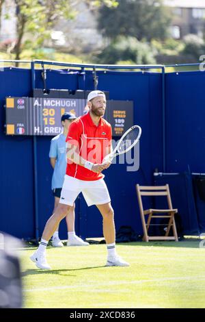 Ilkley, Vereinigtes Königreich, 16. Juni 2024, Aidan McHugh gegen Hugo Gaston Qualifikationsspiel im Ilkley Lawn Tennis and Squash Club, gutgeschrieben Aaron Badkin/Alamy Live News. Stockfoto