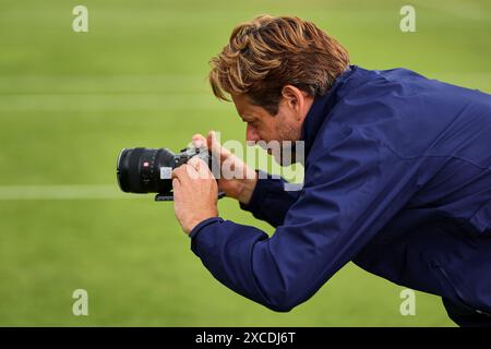 Halle Westf, Westfalen, Deutschland. Juni 2024. Impressionen beim Tennisschauen während der 31. TERRA WORTMANN OPEN, ATP500 - Herren Tennis (Bild: © Mathias Schulz/ZUMA Press Wire) NUR REDAKTIONELLE VERWENDUNG! Nicht für kommerzielle ZWECKE! Stockfoto