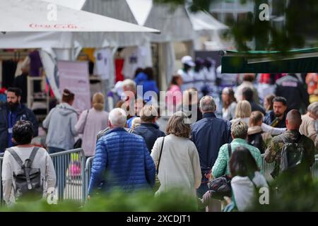 Halle Westf, Westfalen, Deutschland. Juni 2024. Impressionen beim Tennisschauen während der 31. TERRA WORTMANN OPEN, ATP500 - Herren Tennis (Bild: © Mathias Schulz/ZUMA Press Wire) NUR REDAKTIONELLE VERWENDUNG! Nicht für kommerzielle ZWECKE! Stockfoto