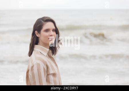 Cabourg, Frankreich. Juni 2024. Daphne Patakia besucht am 15. Juni 2024 das 38. Cabourg Film Festival in Cabourg, Frankreich. Quelle: Bernard Menigault/Alamy Live News Stockfoto