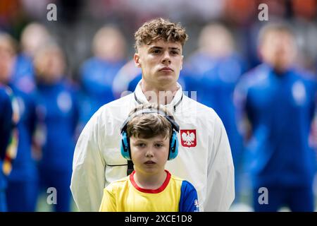 Hamburg, Deutschland. Juni 2024. Nicola Zalewski aus Polen war beim Spiel der UEFA Euro 2024 in der Gruppe D zwischen Polen und den Niederlanden im Volksparkstadion in Hamburg zu sehen. Quelle: Gonzales Photo/Alamy Live News Stockfoto