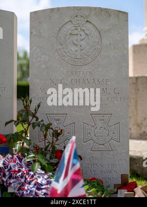 Grab von Captain Noel G. Chavasse V.C. & Bar, M.C., auf dem Brandhoek New Military Cemetery Stockfoto