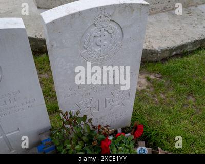 Grab von Captain Noel G. Chavasse V.C. & Bar, M.C., auf dem Brandhoek New Military Cemetery Stockfoto