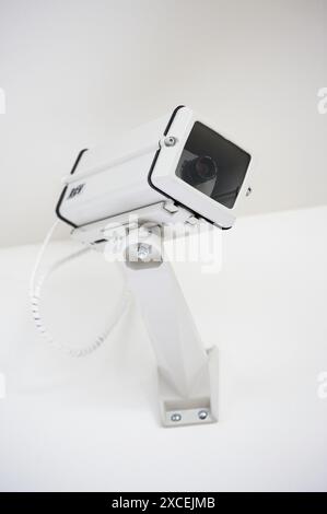 Überwachungskamera, Bürogebäude Stockfoto