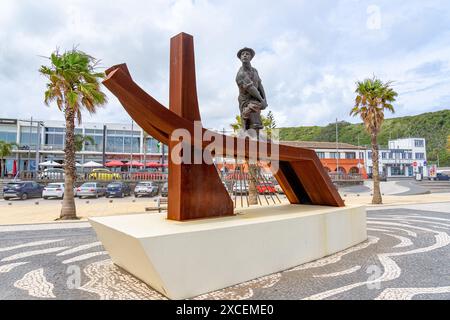 An die Männer des Meeres, eine Hommage an die Gemeinde Praia da Vitoria. An die Männer des Meeres, eine Hommage an die Gemeinde Praia da Vitoriaterc Stockfoto