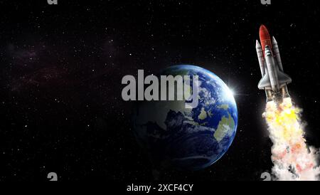 Rakete im Weltraum auf der Umlaufbahn des Planeten, Bannerdesign Stockfoto