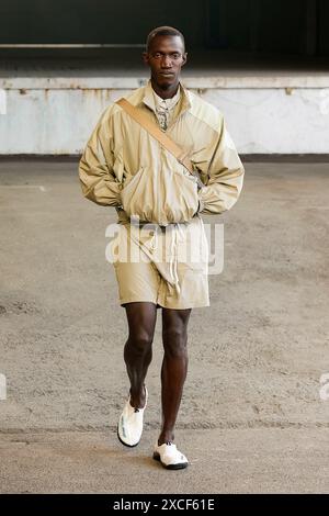 Mailand, Italien. Juni 2024. MAGLIANO Frühjahr/Sommer 2025 Laufsteg während der Milan Fashion Week Herrenmode am 2024. Juni - Mailand, Italien 16/06/2024 Credit: dpa/Alamy Live News Stockfoto