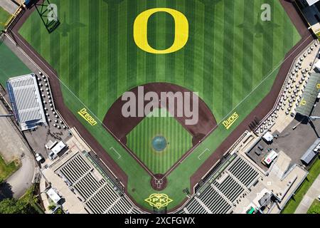 Eine allgemeine Gesamtansicht des PK Field Baseball Stadions auf dem Campus der University of Oregon, Sonntag, 9. Juni 2024, in Eugene, Erz. Stockfoto